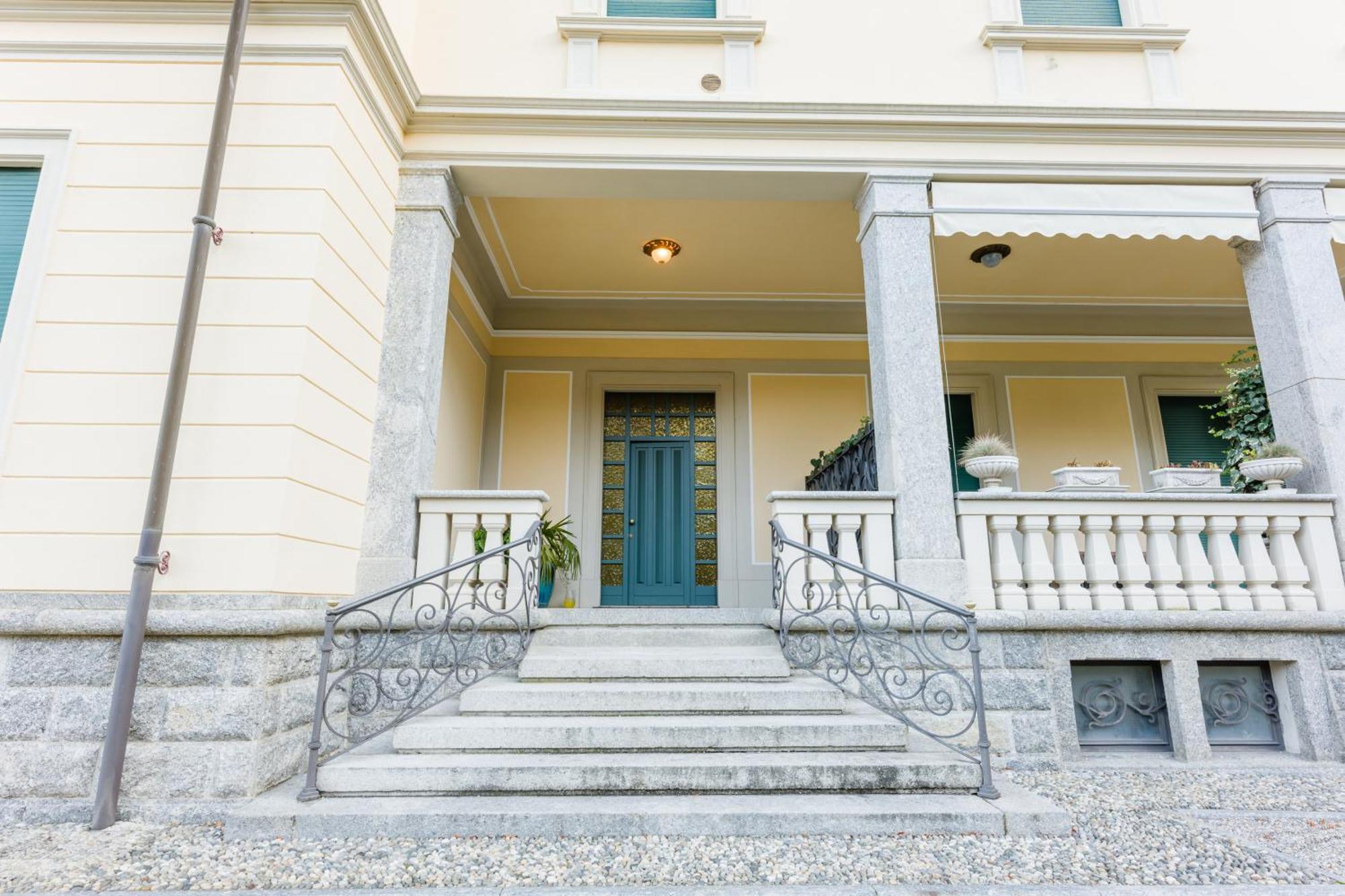 Regal Villa With Como Lake View And Free Parking 贝拉焦 外观 照片
